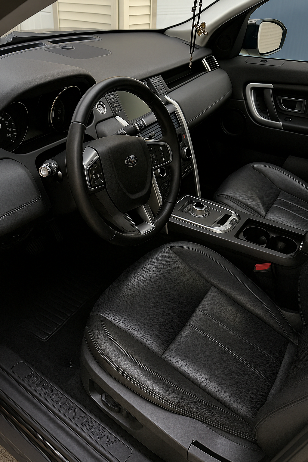 Range Rover interior detailing - pristine leather seats and dashboard